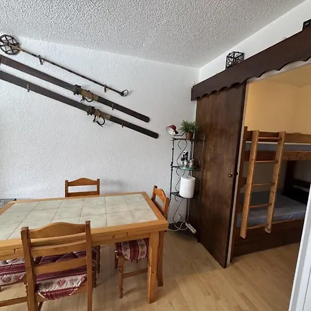 Apartment Super Sauze Pied Des Pistes Enchastrayes